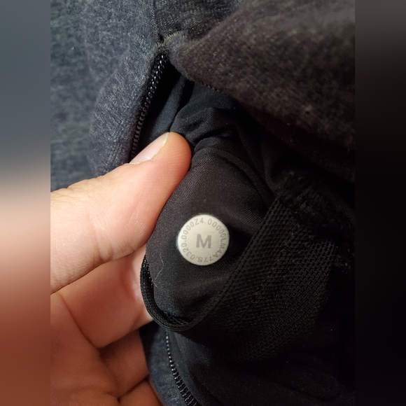 Lululemon Surge Warm Full Zip. Hood. Long Sleeves. Thumbholes. Dark Grey. M. - Picture 4 of 9